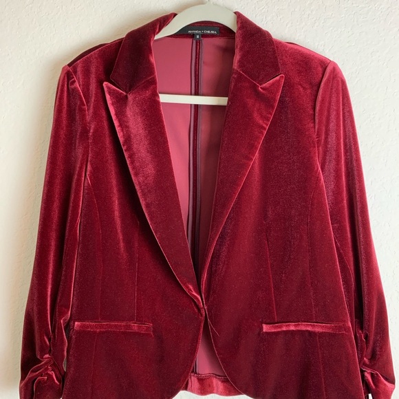 Amanda &. Chelsea Velvet Blazer - Red - Picture 1 of 12